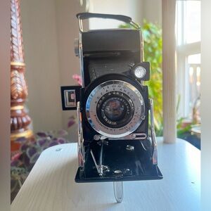 AGFA Ansco Viking Folding Camera Unique Red Button Untested